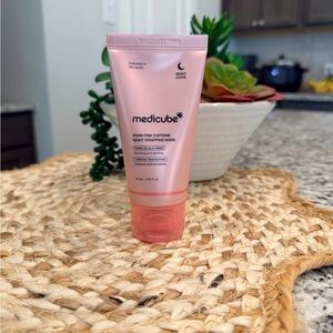 Medicube Pink Caffeine Night Wrapping Mask